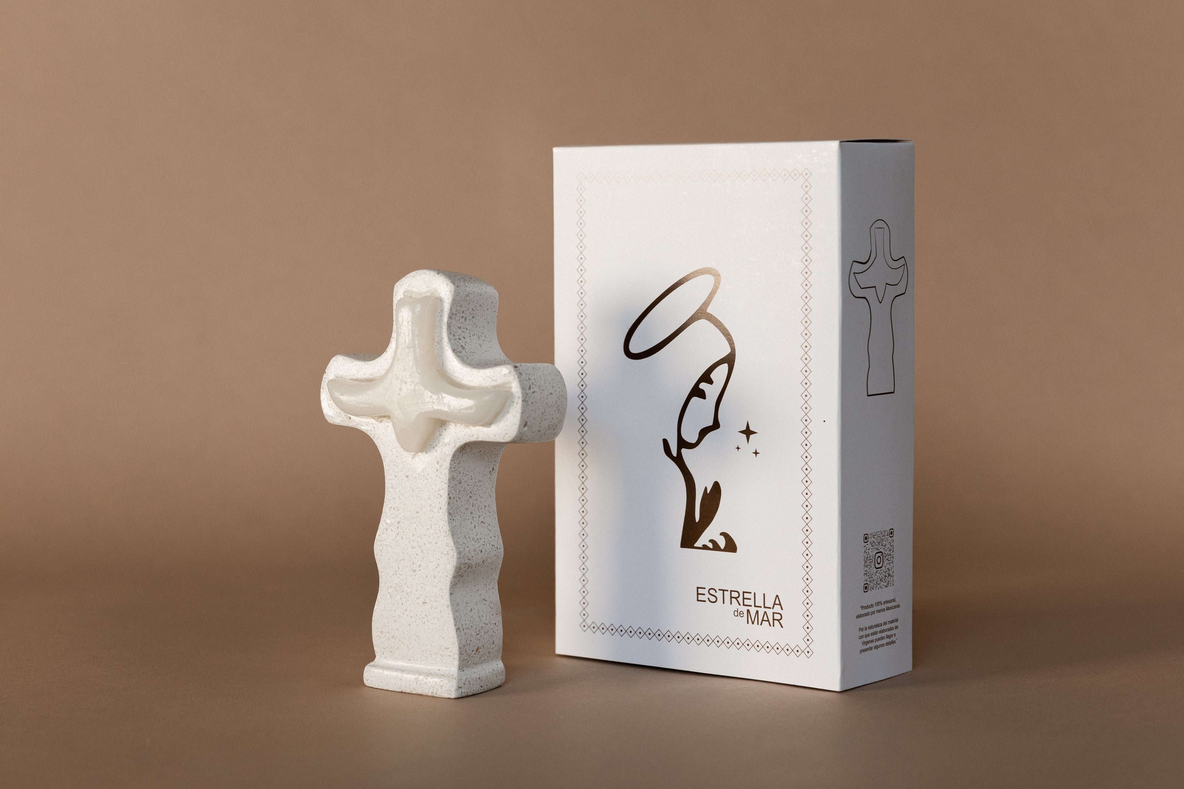 Cruz cera y piedra